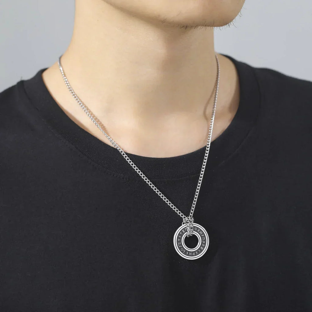 Luen Letter Circle Pendant Men's Necklace